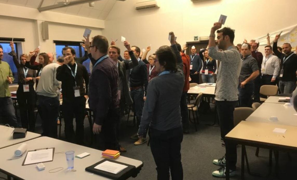 P32-2510 Crowdsourcing.JPG